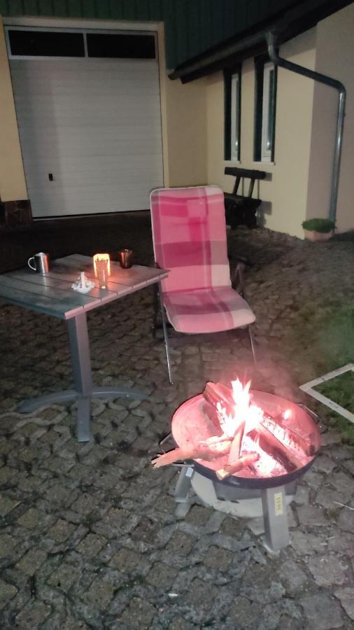 Zum Tischler Lägenhet Ilmenau Exteriör bild